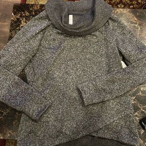 Ideology fleece sweater size L